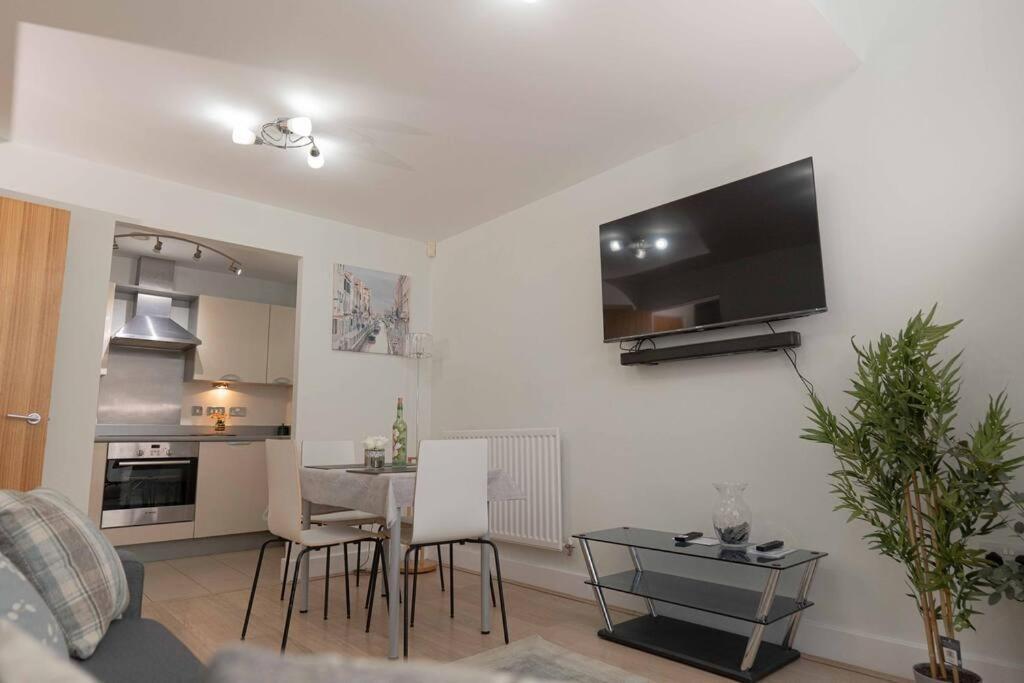 Beautiful 2 Bed In Central Birmingham: A Hidden Gem! المظهر الخارجي الصورة